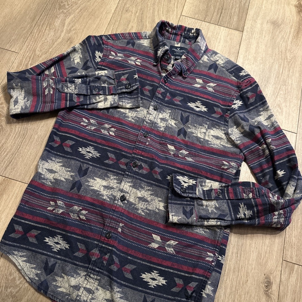American Eagle AE Aztec Shirt Men's Small‎ Button Up Western Southwest All Over